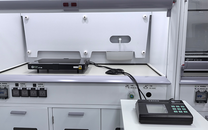 實(shí)驗(yàn)電熱板